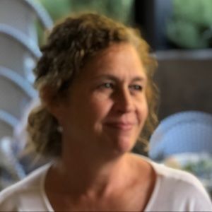 Meet your Posher, Alison